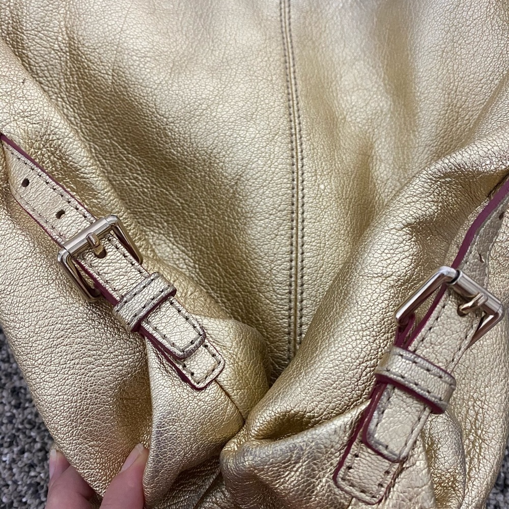 Dooney & Bourke Tote - Picture 11 of 11
